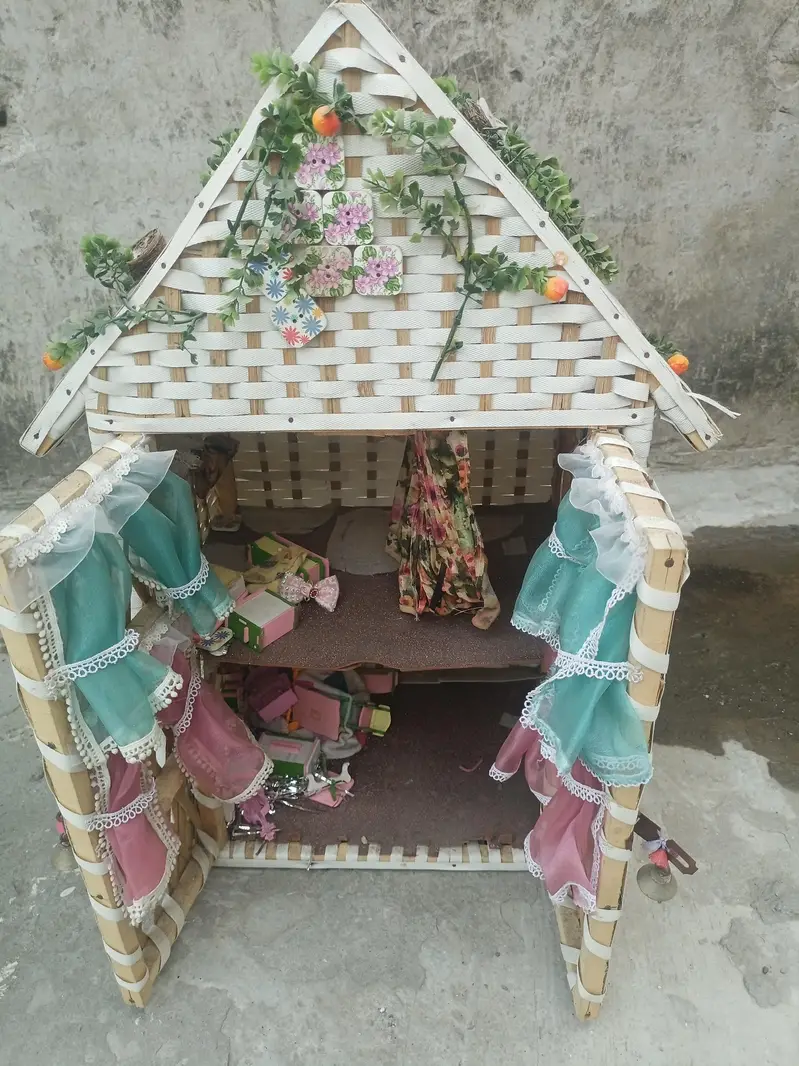 decorated cat house — photo 4
