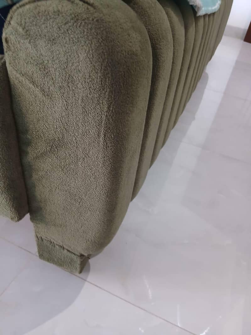 Stylish Bed Set 2