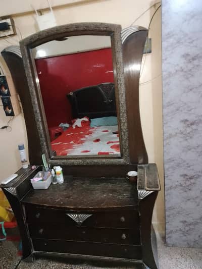 bed with two sides table