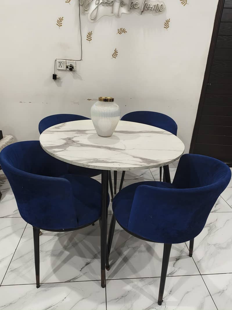 Small Dinning Table Set 2
