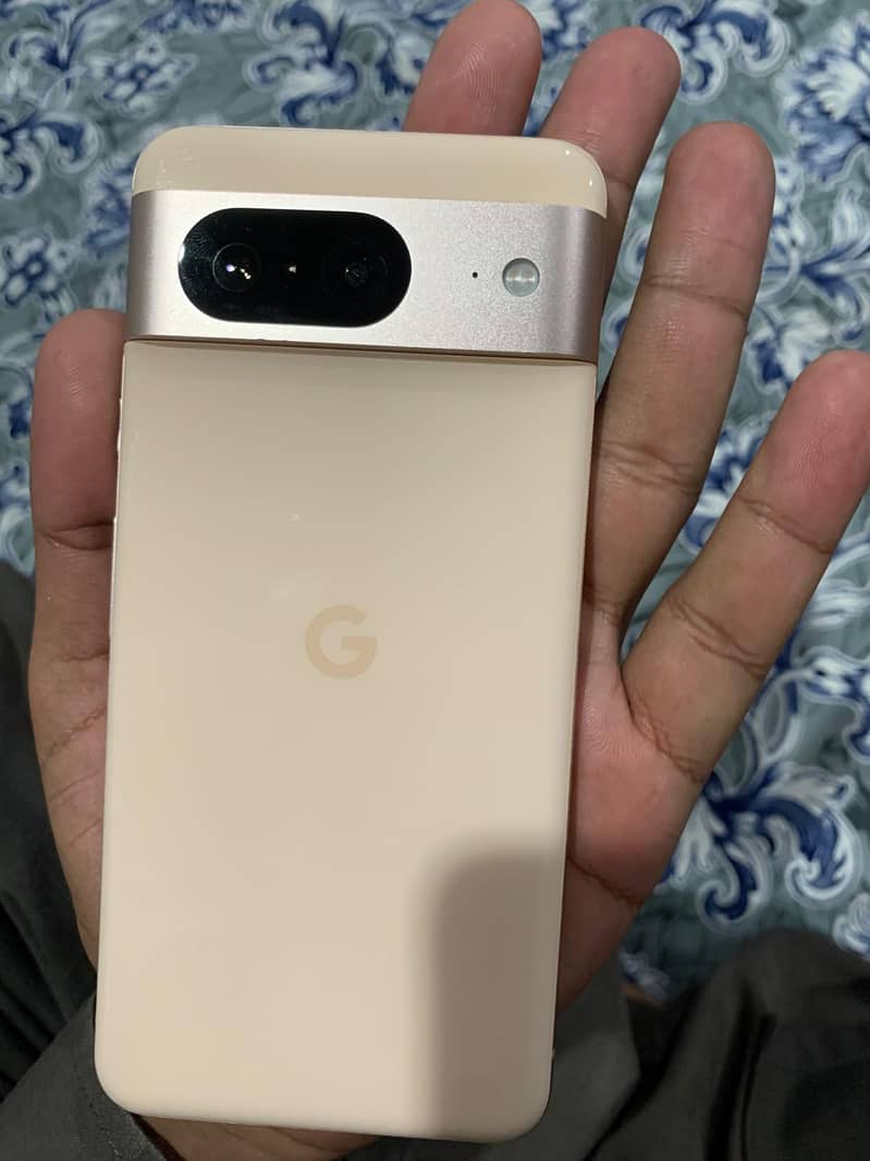 Google Pixel 8 5