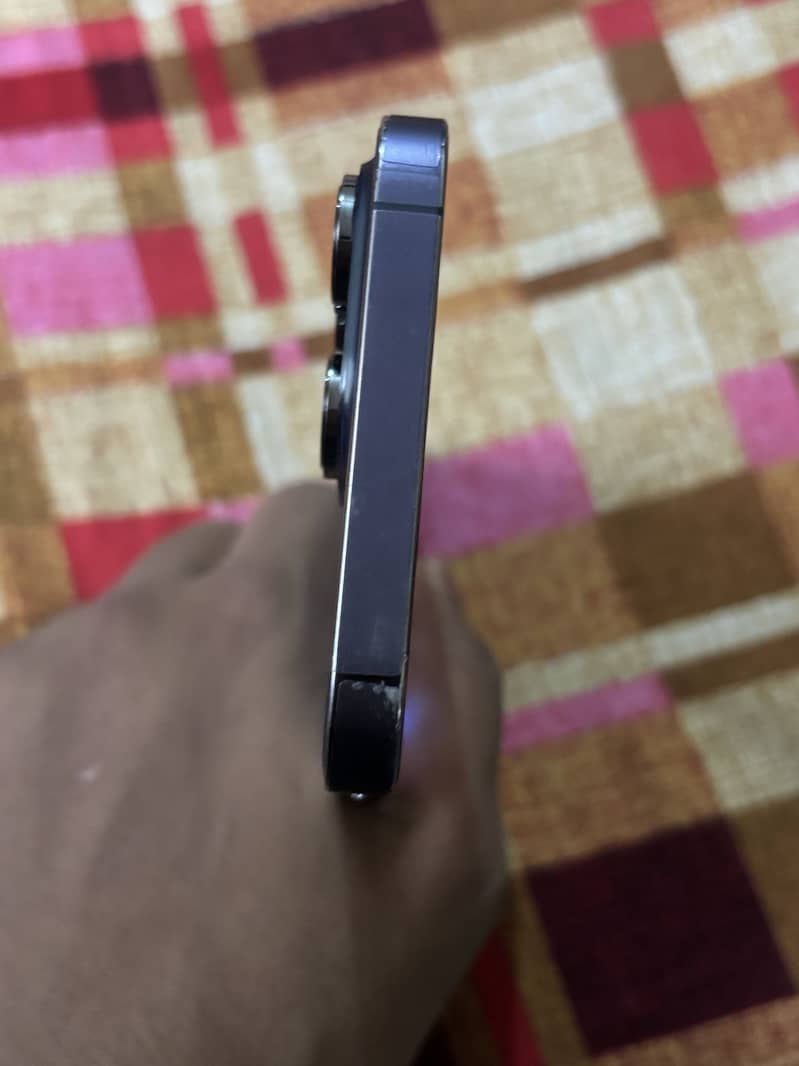 Apple iPhone 14 Pro Max 1