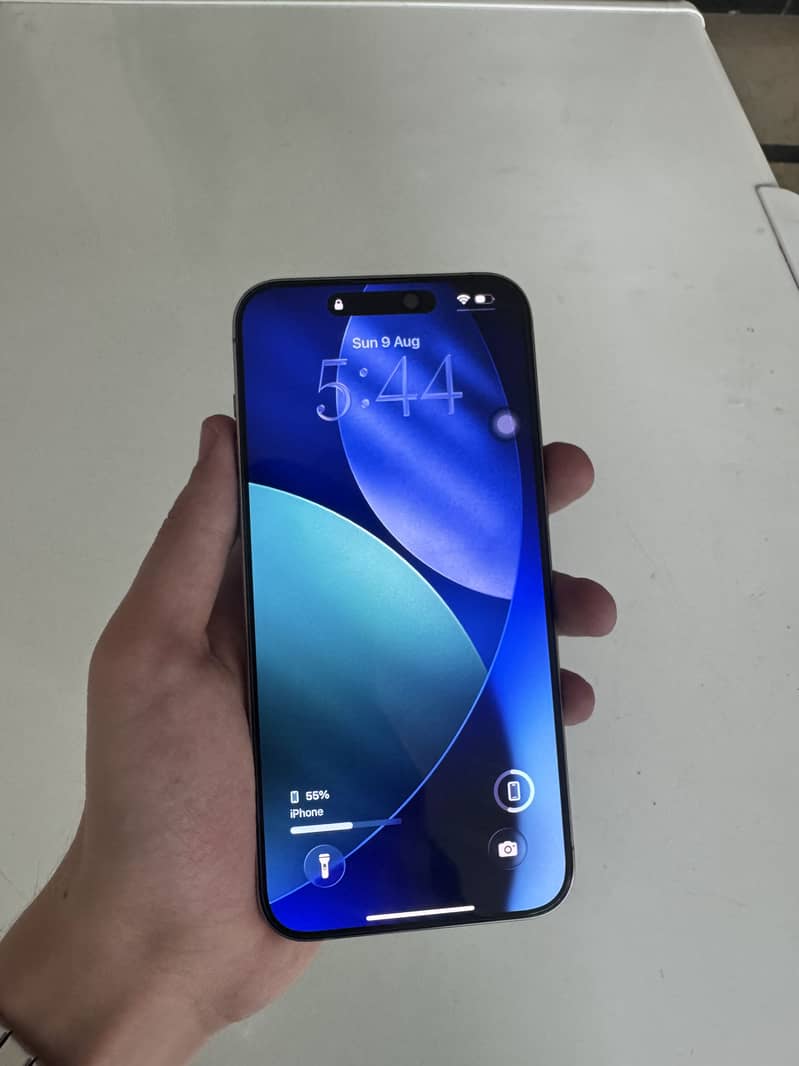 Apple iPhone 15 Pro Max 4