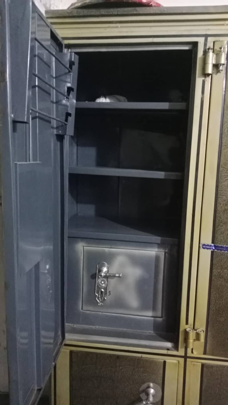 Iron Safe Almari 5
