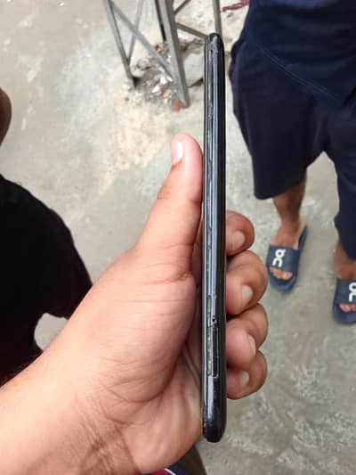 Infinix Hot 8