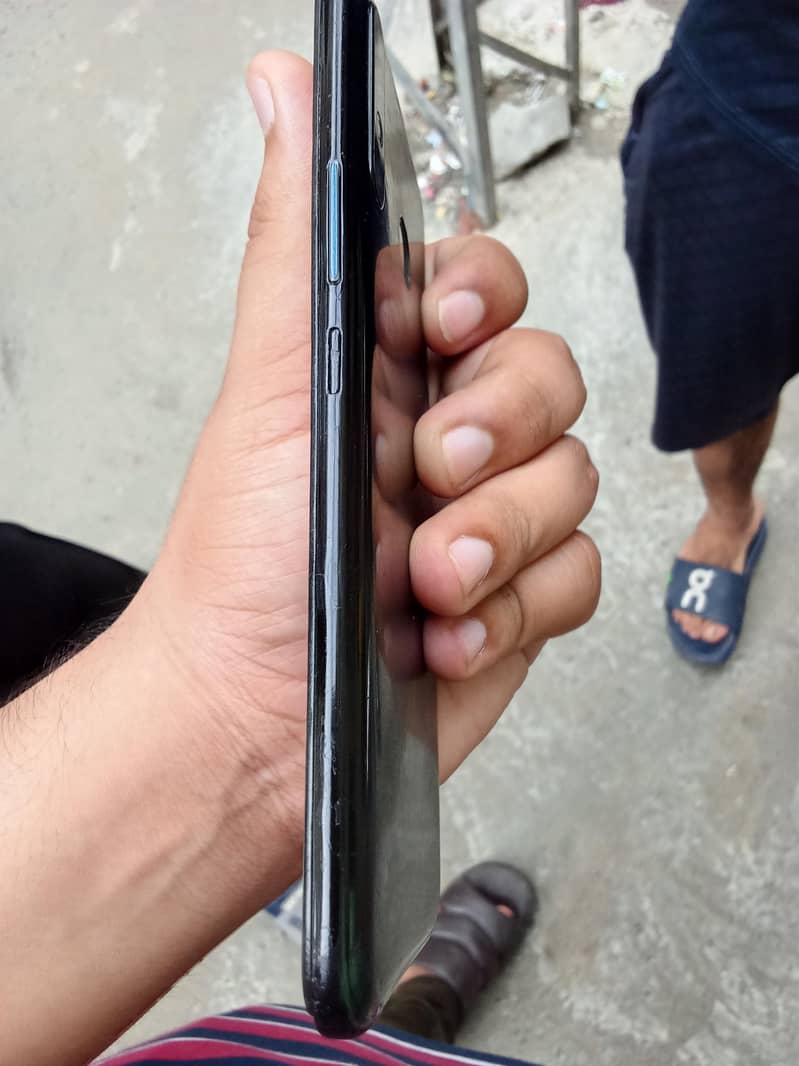 Infinix Hot 8 5