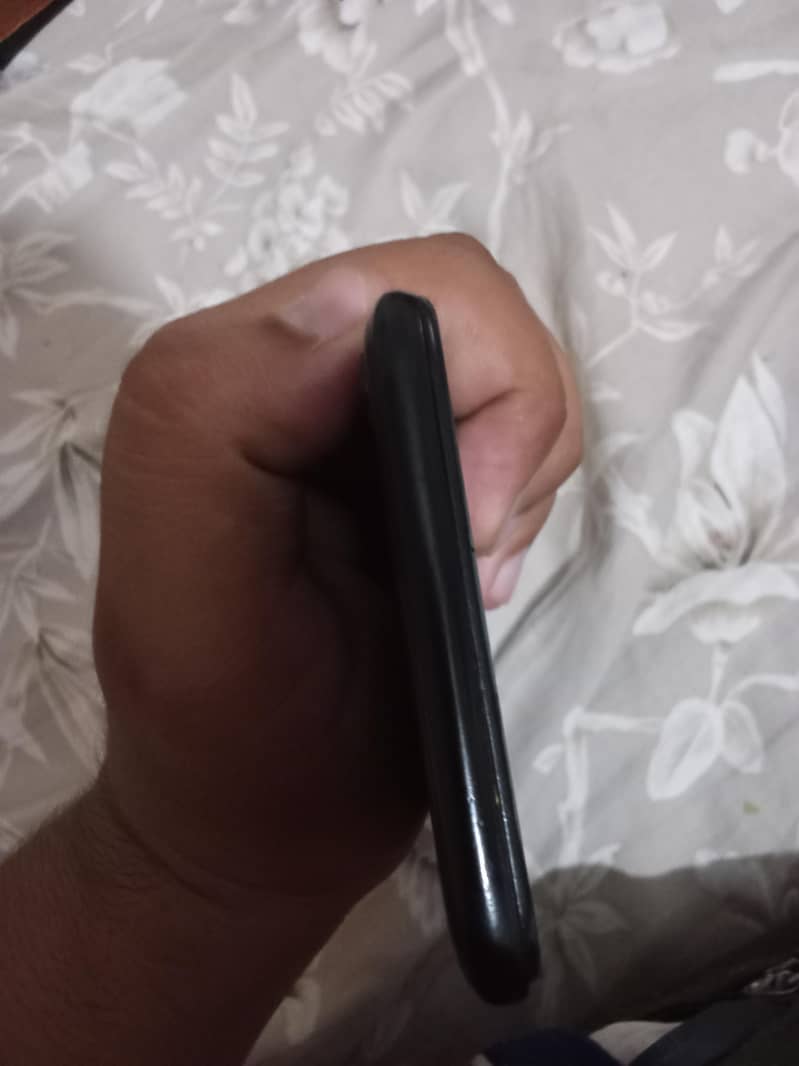Infinix Hot 8 7