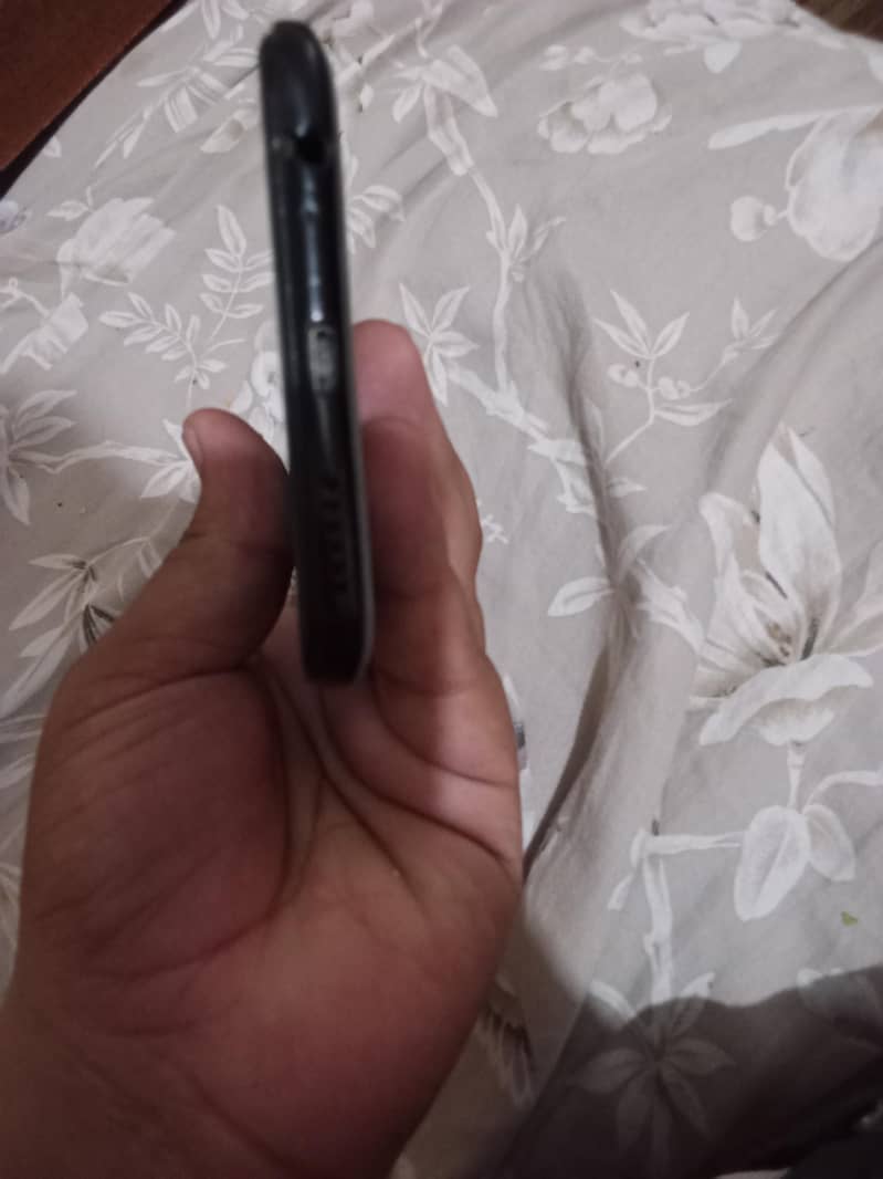 Infinix Hot 8 11