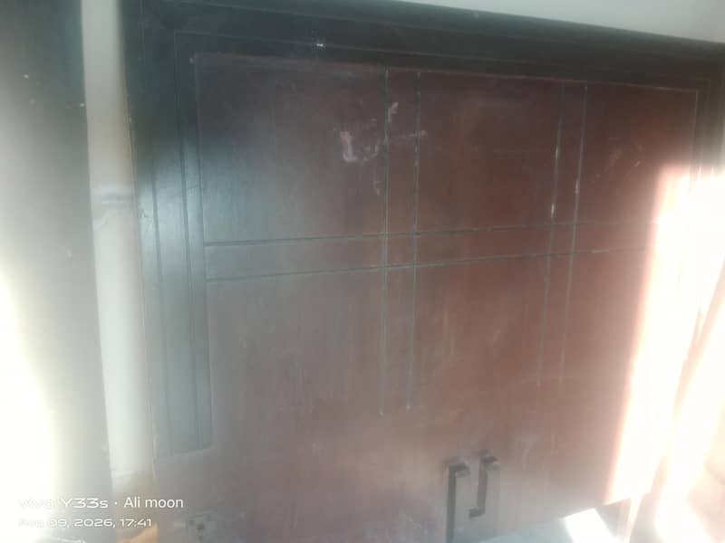 wooden single bed 0
