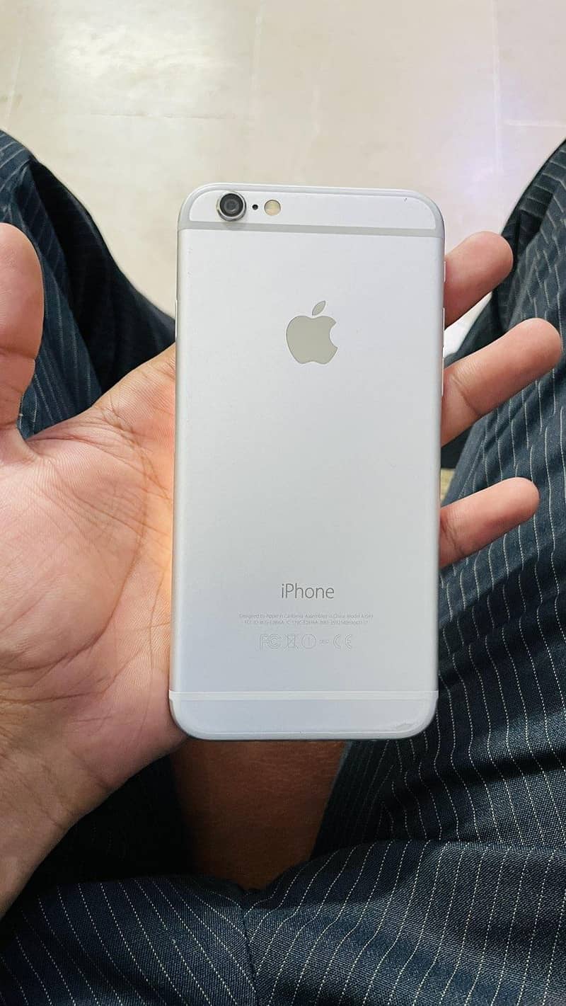 Apple iPhone 6S 4