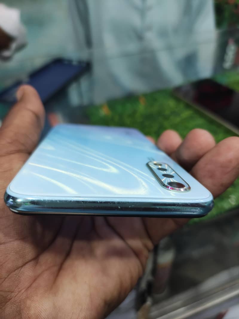 Vivo S1 0