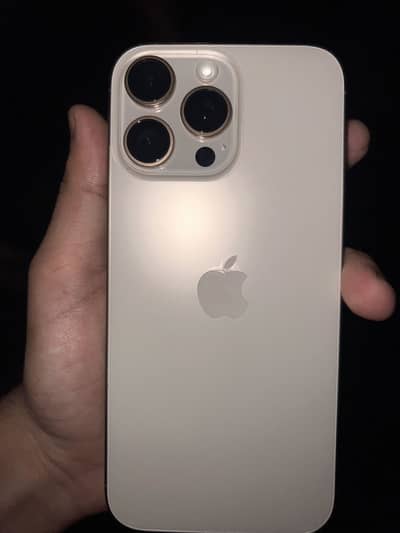 Apple iPhone 16 Pro Max