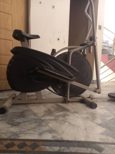 3-in-1 Exercise Bike, Cross Trainer & Twister – Good Condition