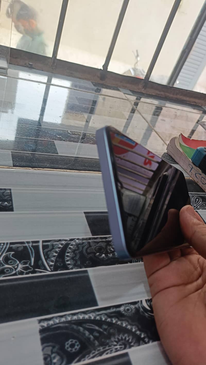 Realme Note 60 5