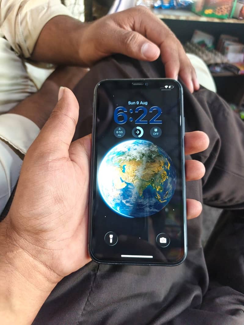 Apple iPhone 11 1