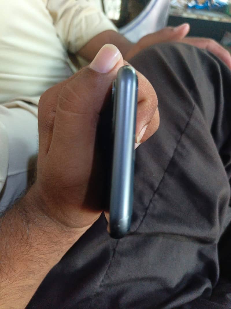 Apple iPhone 11 2