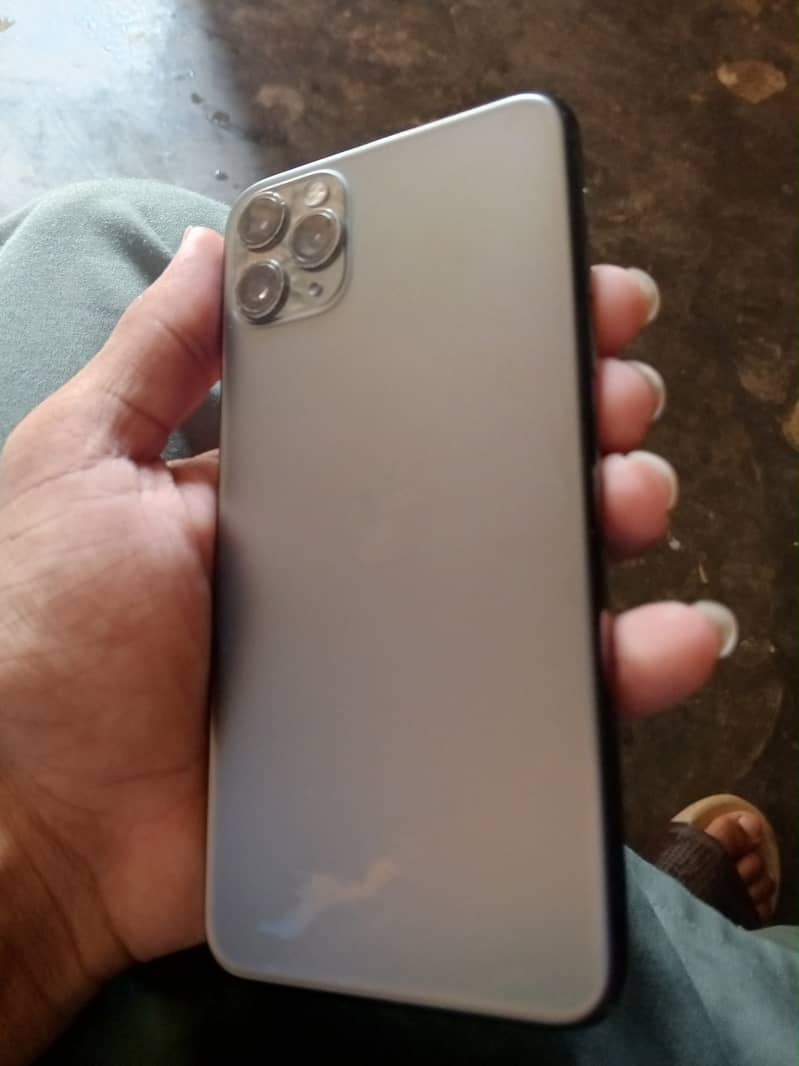 Apple iPhone 11 Pro Max 0