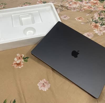 16-inch MacBook Pro with Apple M3 Pro chip