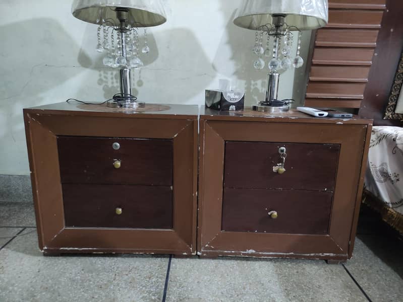 Bed + Side Tables 2