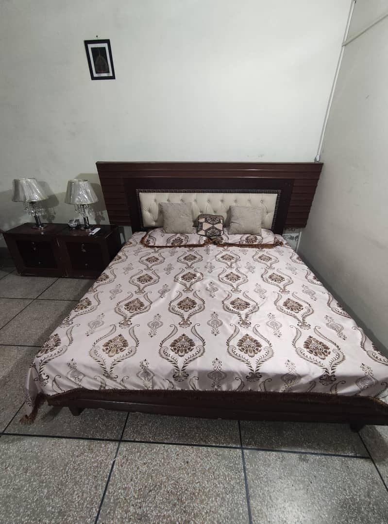 Bed + Side Tables 3