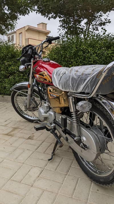 Honda Cg 125 Red Gold Edition