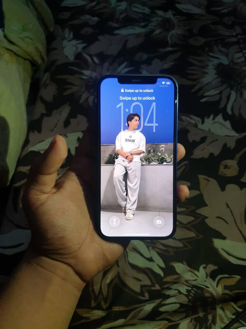 Apple iPhone 12 5