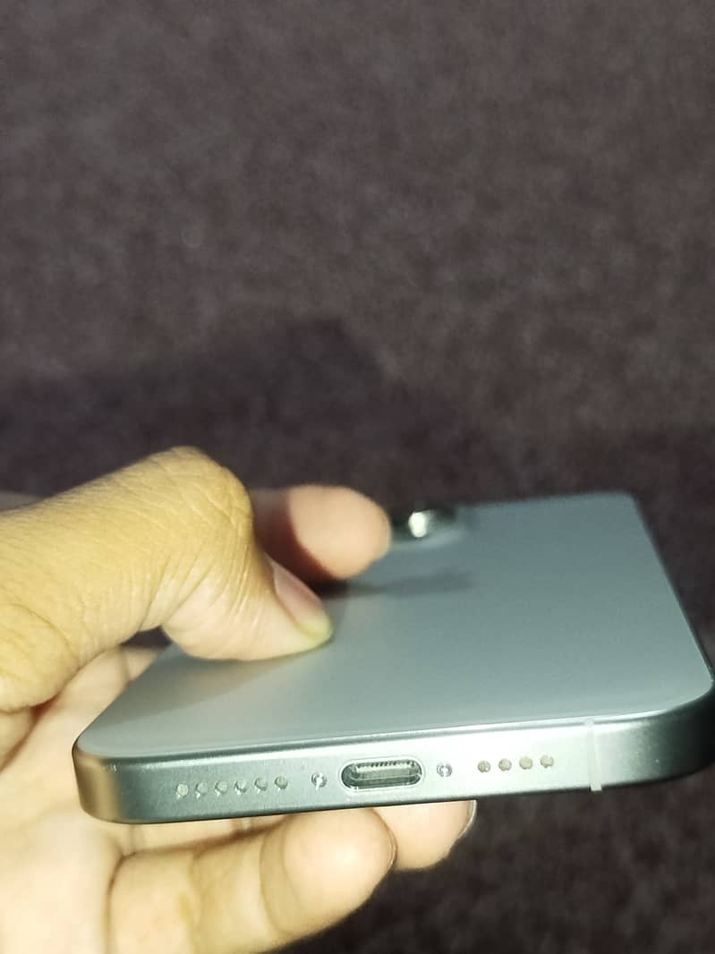 IPhone 15 Pro Max 5