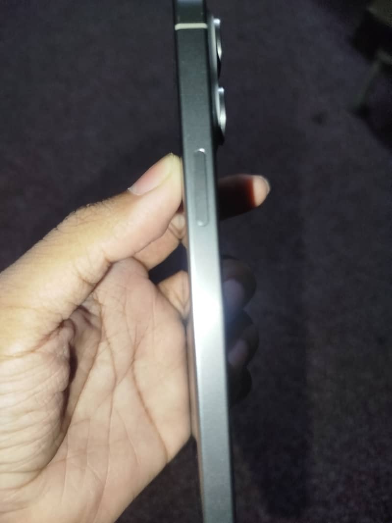 IPhone 15 Pro Max 6