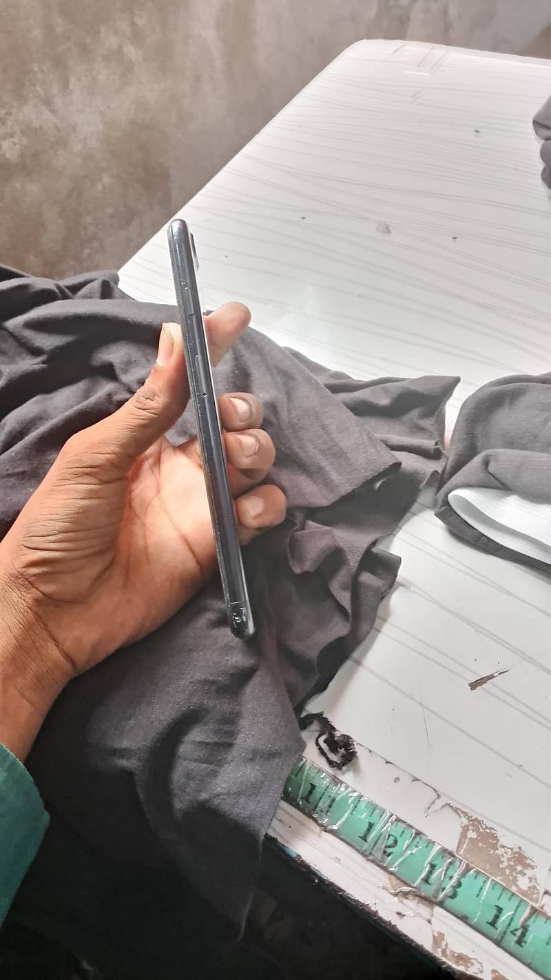 Apple iPhone 7 Plus 1