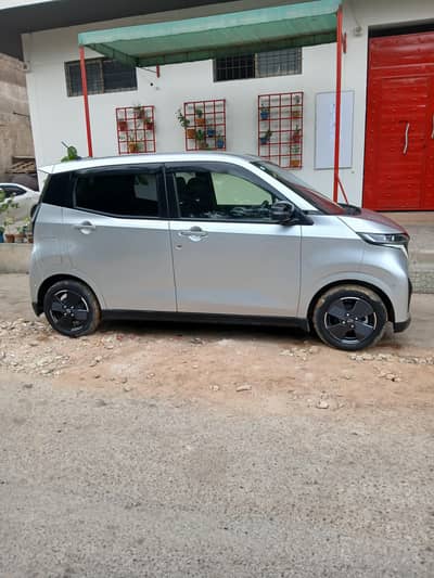 Nissan Sakura 2023
