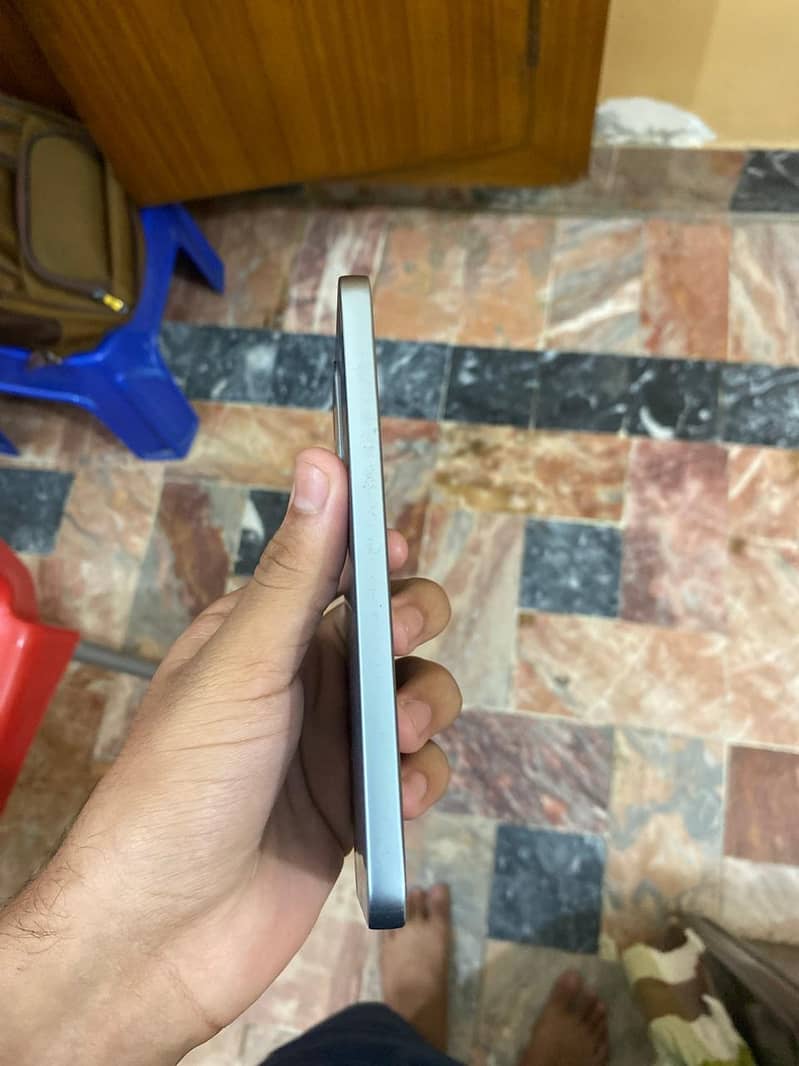 OPPO A6 2