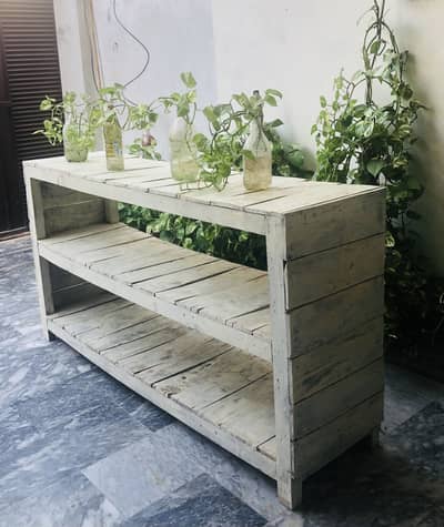 Used wooden rack