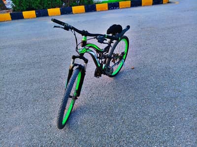 First hand Bicycle ideal for 12+ boys/men