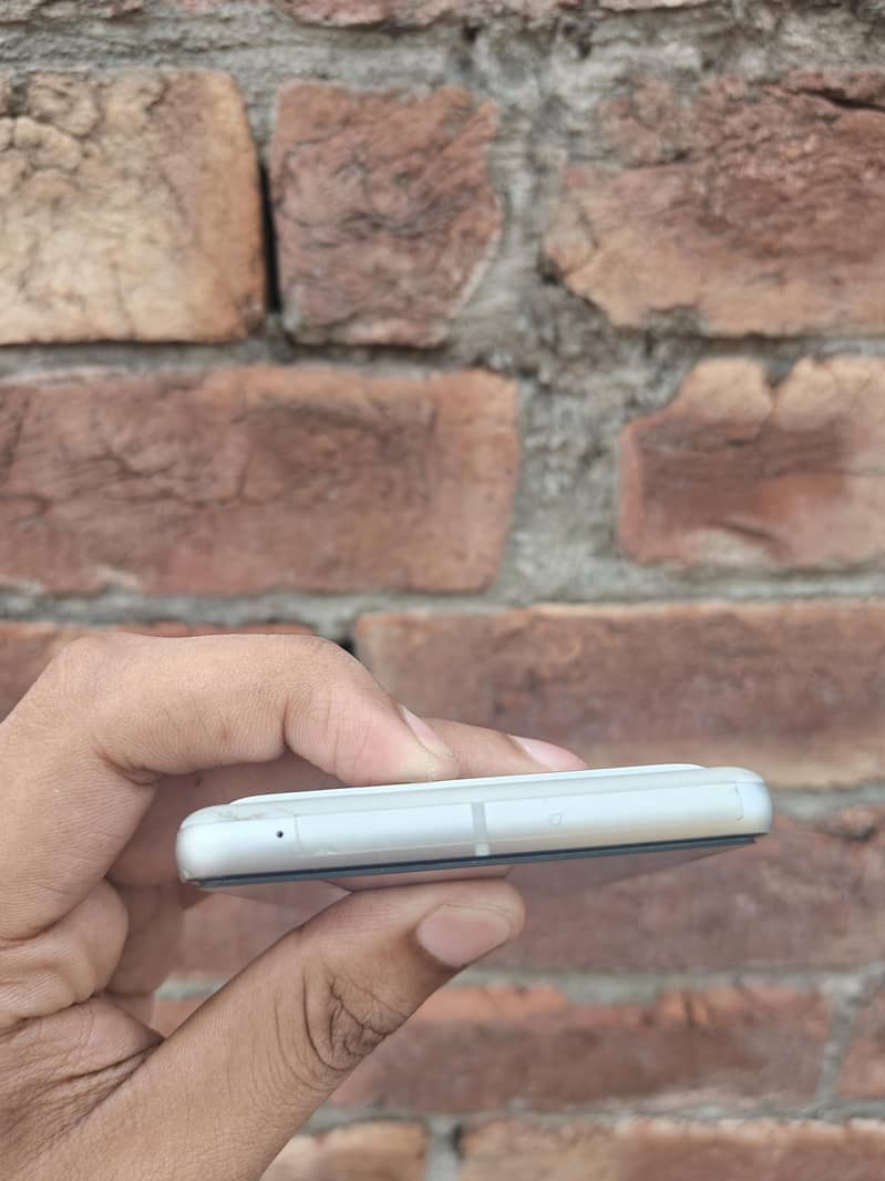 Google Pixel 7 2