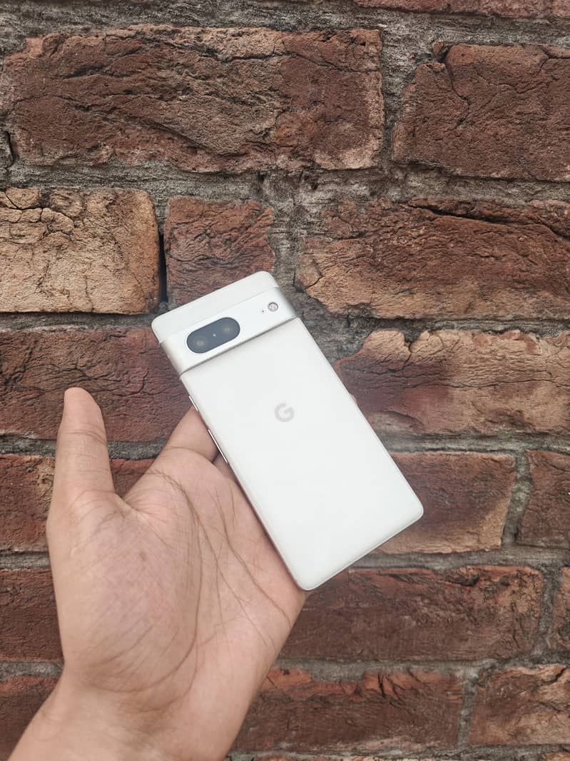 Google Pixel 7 5