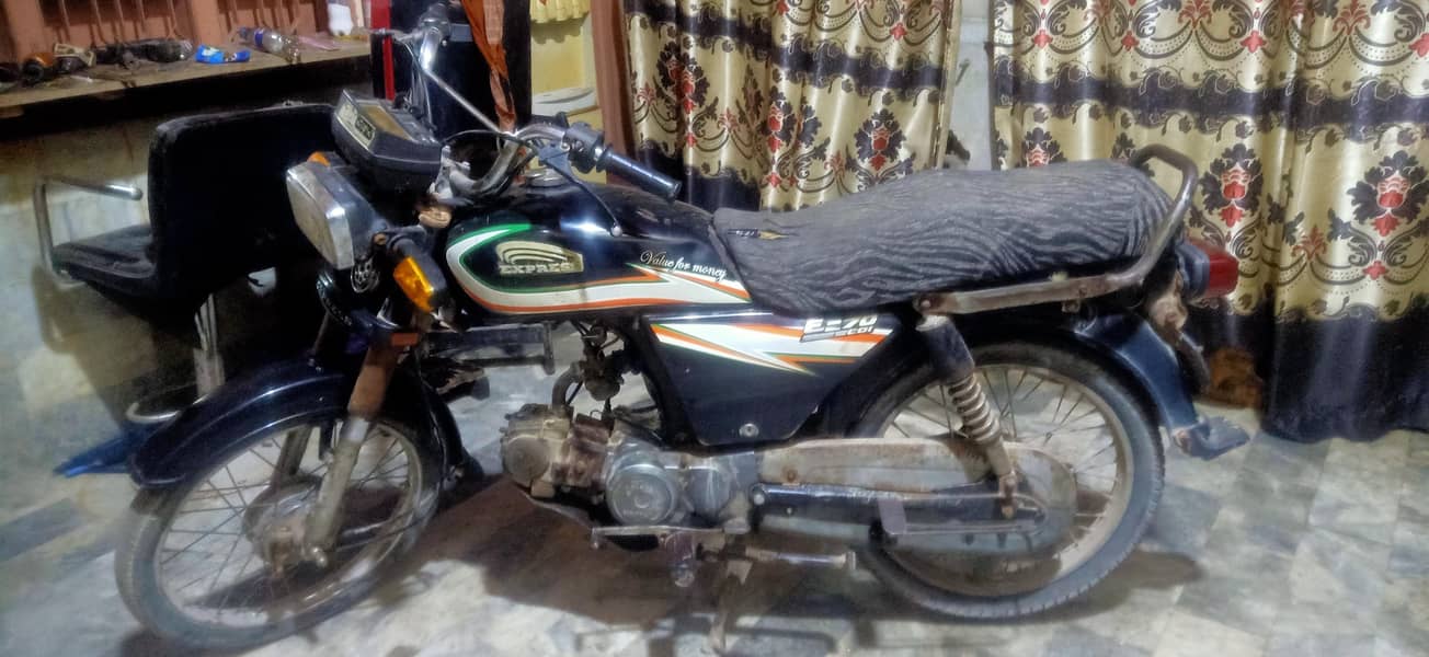 express motorcycle 0