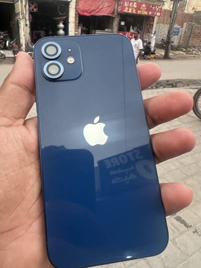 Apple iPhone 12