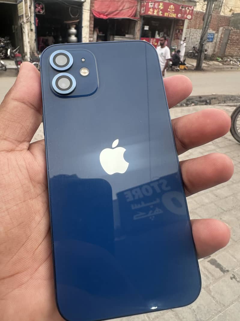 Apple iPhone 12 0