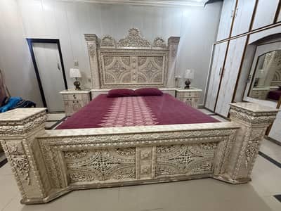 bed set , dressing, side tables