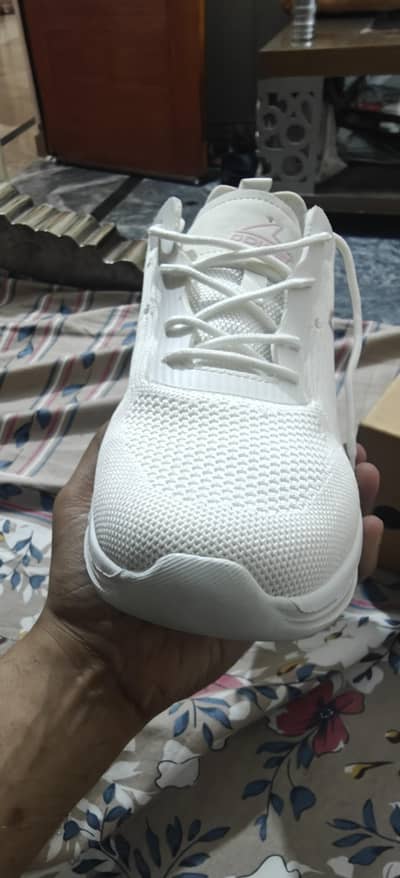 Brand New Original Power by Bata Sneakers joggers runner