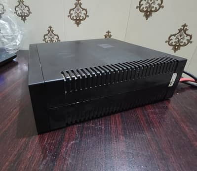 Homage Vision 1000 Inverter UPS – Excellent Condition