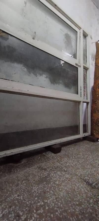 shop door