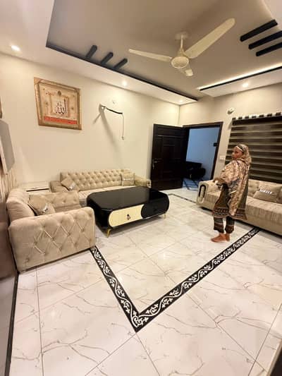 Luxury Furnished Apartment For Rent ( Boy / Couple / Family)