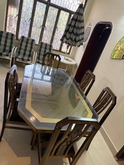 6 seater Dining Table with chairs