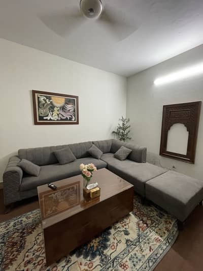 L-shaped sofa set
