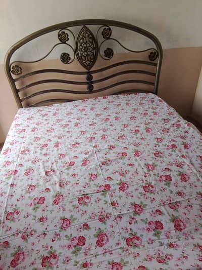 king sized bed