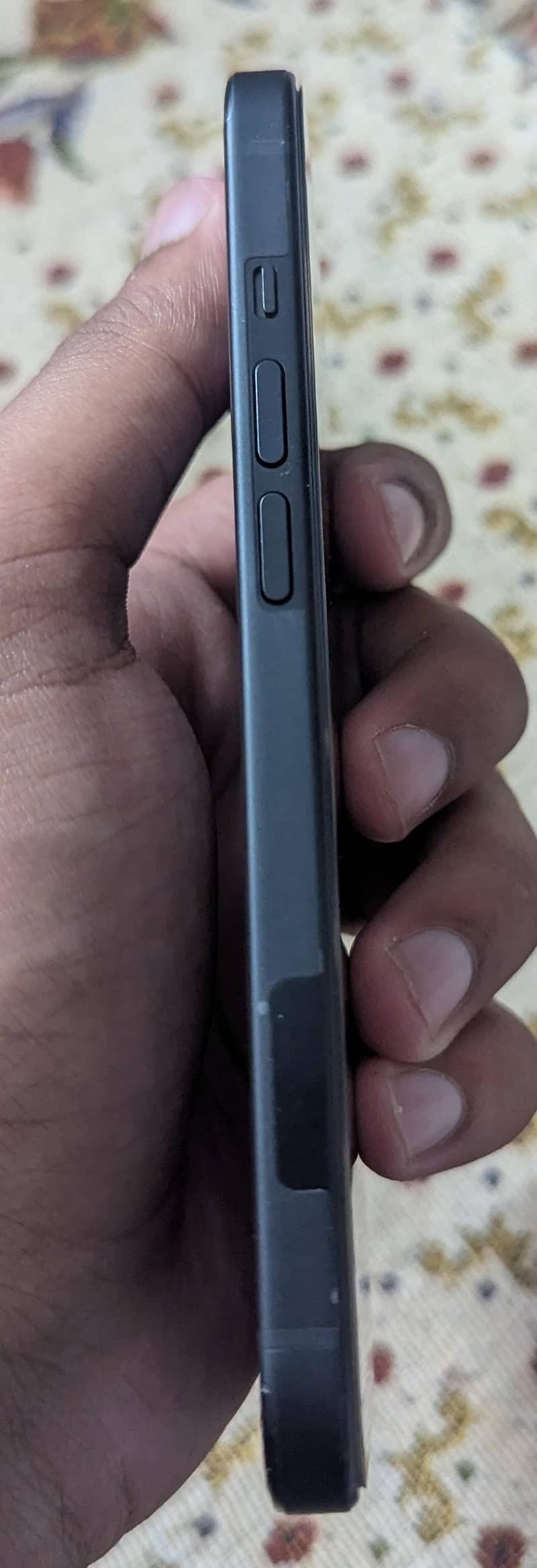 Apple iPhone 15 4
