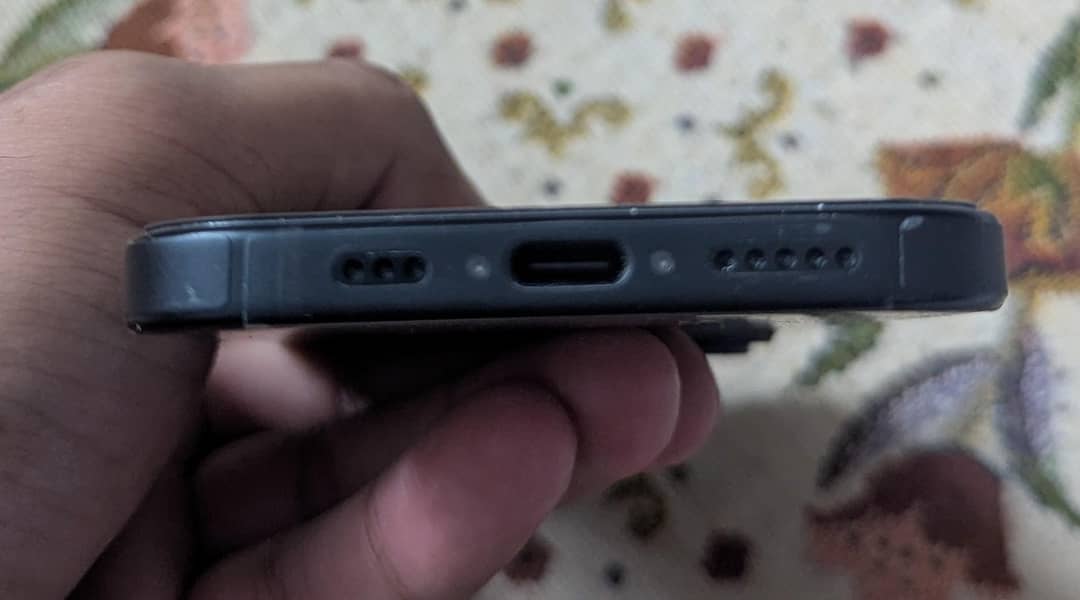 Apple iPhone 15 5
