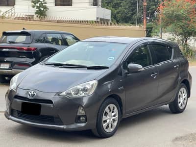 Toyota Aqua 2012