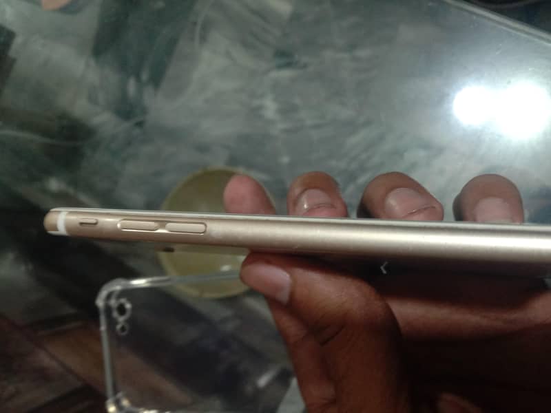 Apple iPhone 6 4